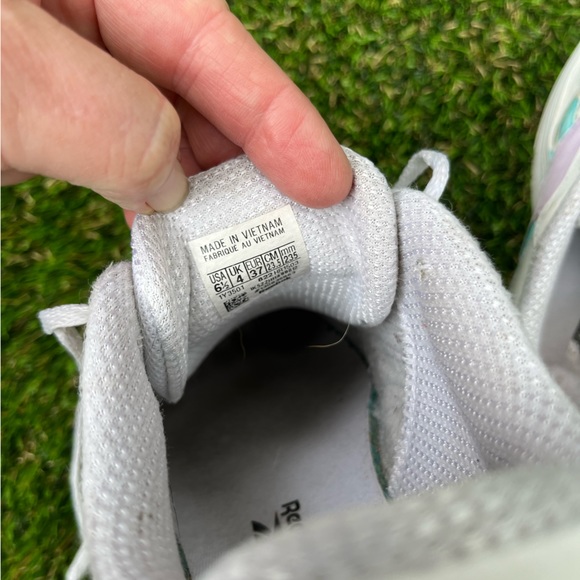 Reebok Court Advance Sneakers • Size 6 1/2 - Picture 7 of 7